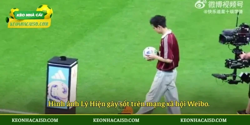 Hình ảnh Lý Hiện gây sốt trên mạng xã hội Weibo.